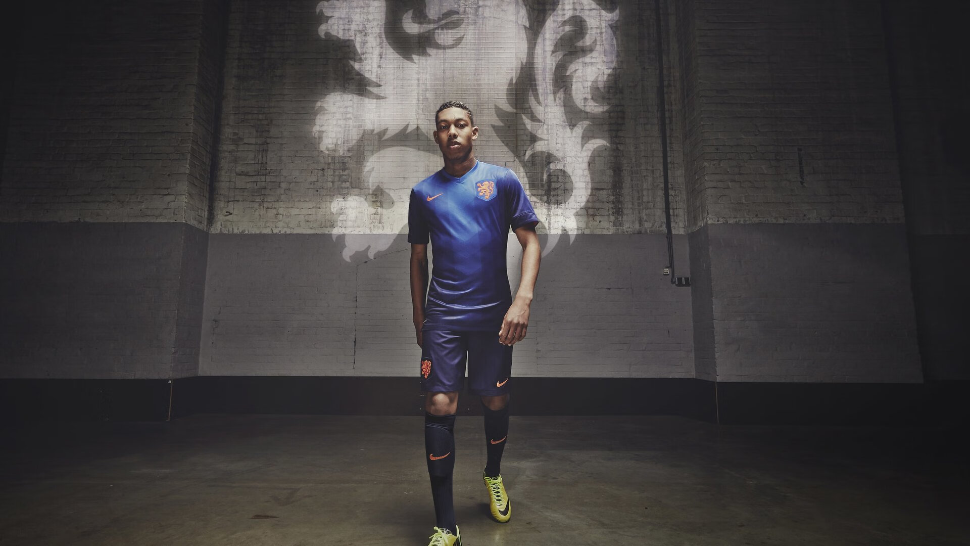 曼联主帅要求球队保持防守纪律，曼联队的么